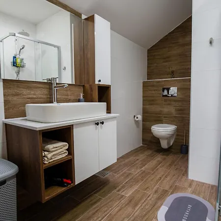 View 43 أراندجيلوفاك