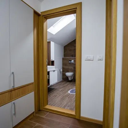 View 43 Apartment Arandjelovac
